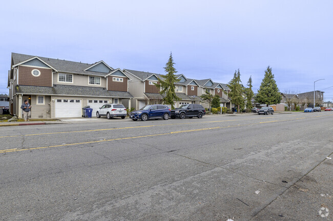 Primary Photo - Warner Street Townhomes