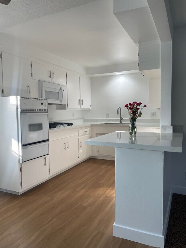 Interior Photo - Walnut St. Apts.