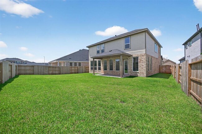 Building Photo - 32006 Medallion Oaks Trl
