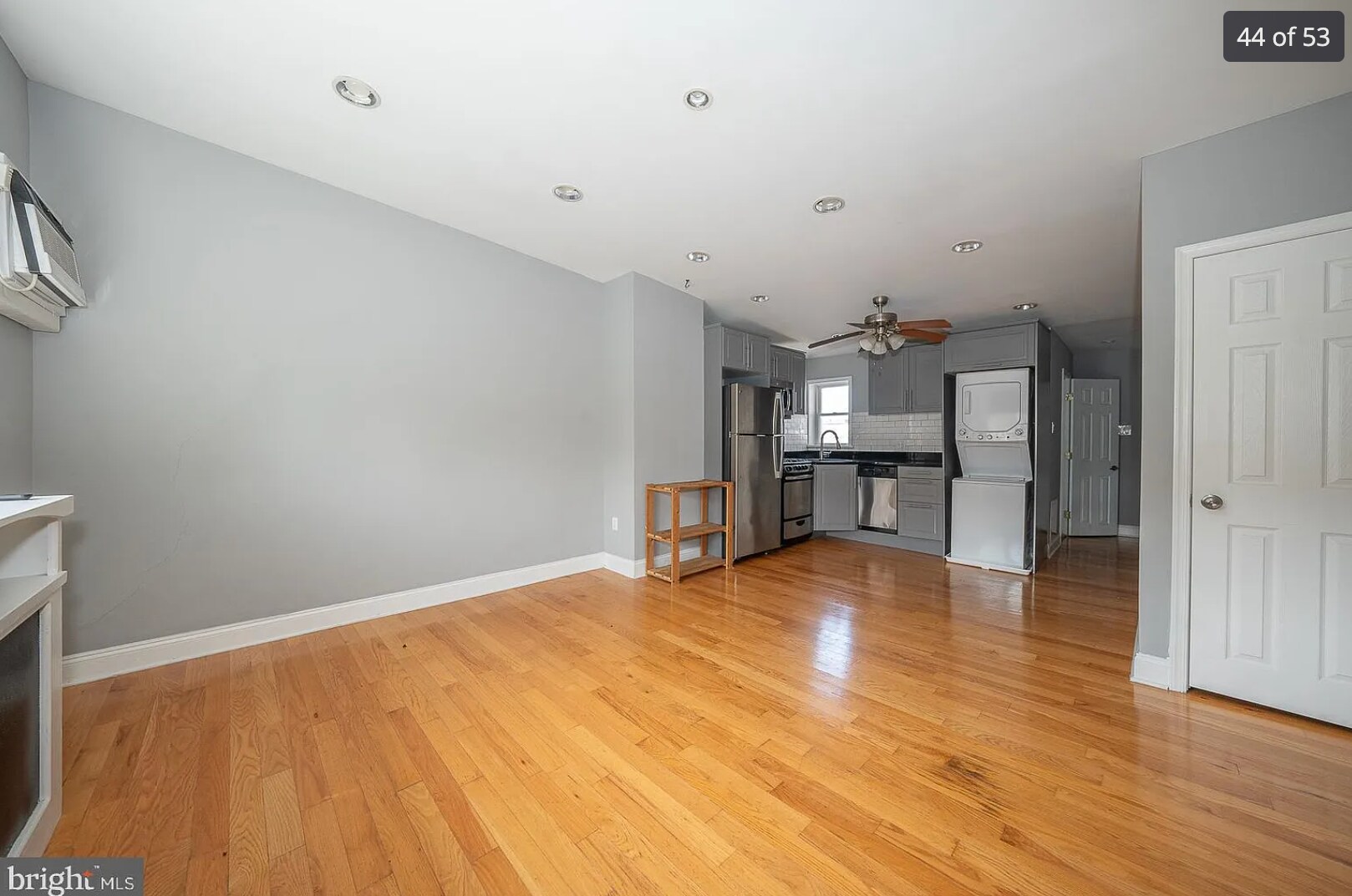 Building Photo - 1327 Tasker St