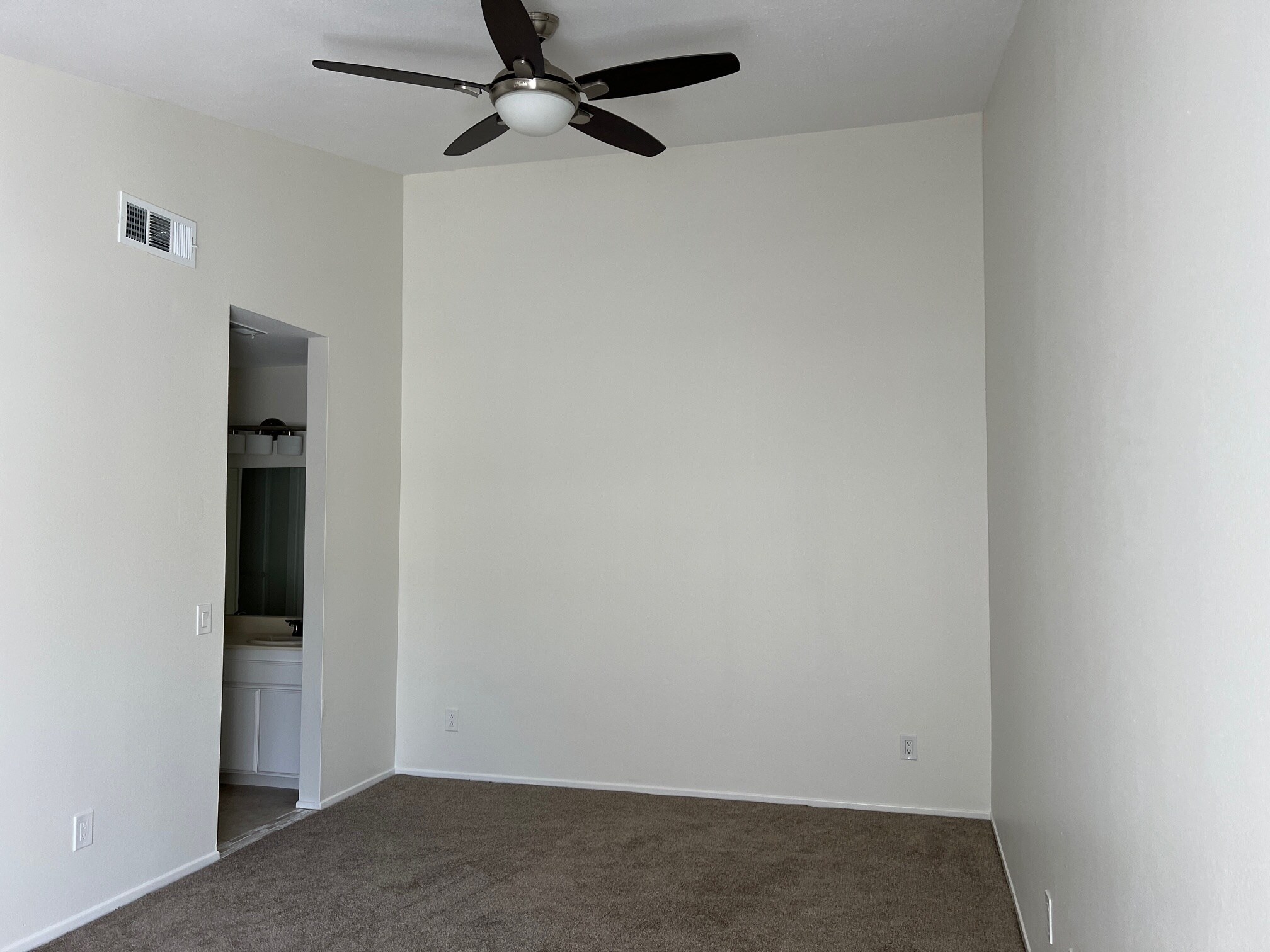 Building Photo - 13292 Salmon River Rd