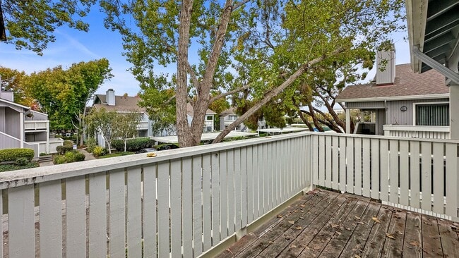 Building Photo - Waterfront Top-Floor West-Facing Apartment...