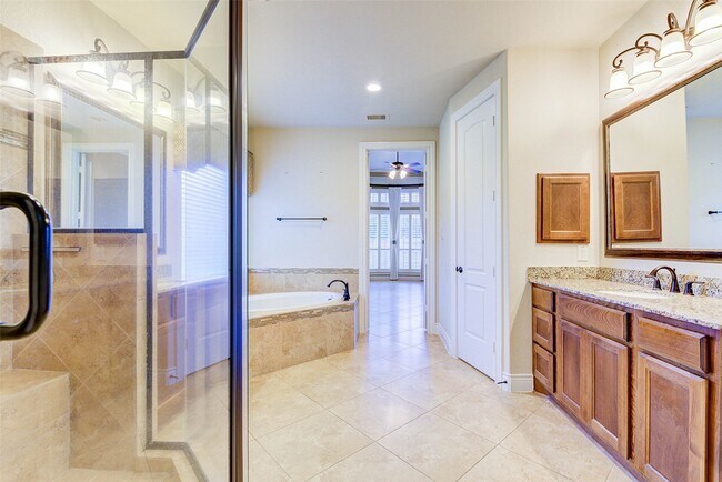 Building Photo - 27827 Patsy Pence St