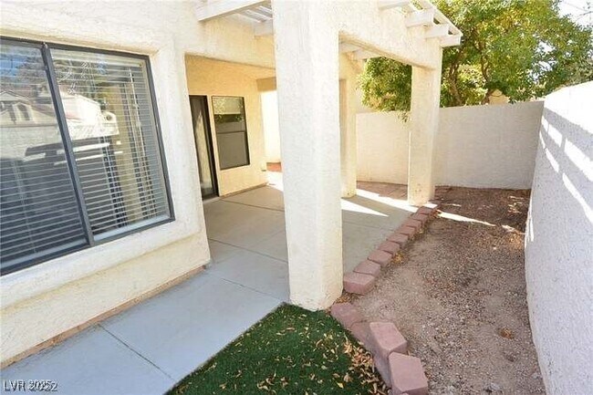 Building Photo - 5257 Crooked Valley Dr