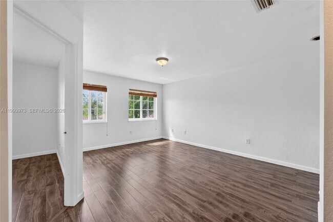 Building Photo - 1805 NW 78th Way