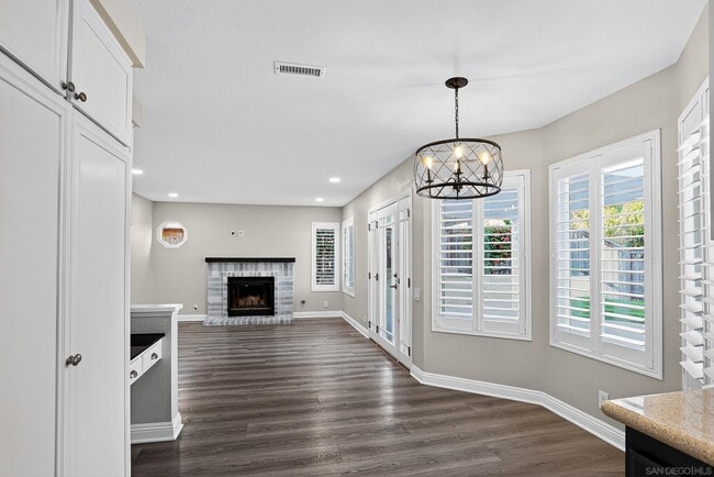 Building Photo - 2138 Singingwood Pl