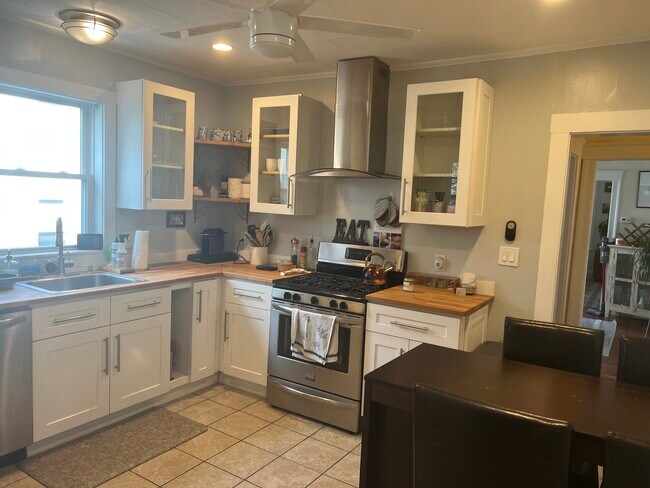 Kitchen (view to dining) - 97 Bow St