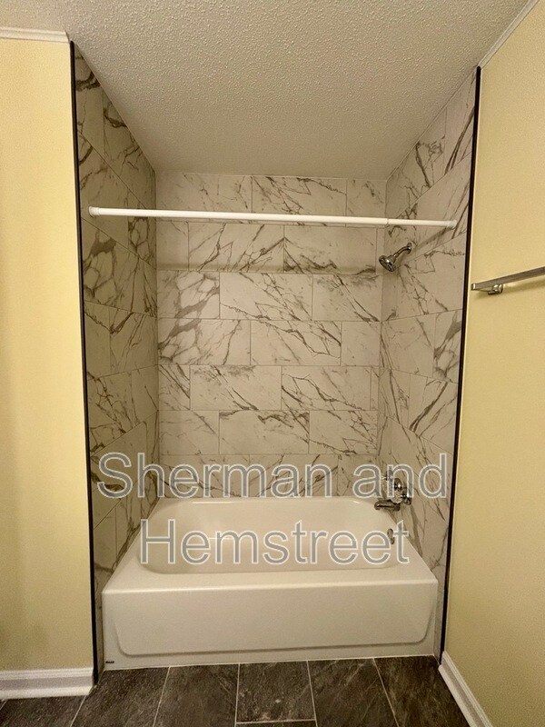 Building Photo - 263 Fairfax Pl