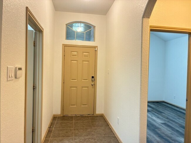 Building Photo - 7042 Windy Run Ct