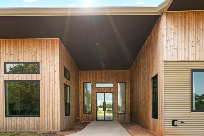 Building Photo - 11909 Frantz Rd