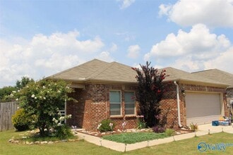 Building Photo - 2438 Belltown Dr SW