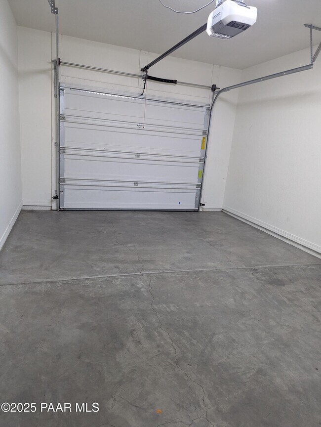 Building Photo - 8346 Florentine Rd