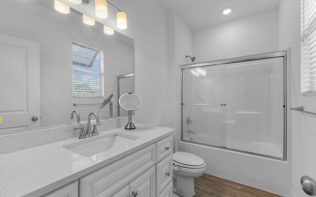 Building Photo - A MUST SEE!! 2-Bedroom Townhome In The Tern! Attached Garage - 400 Yards From Beaches - Dog Frien...