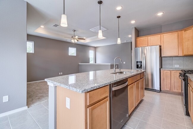 Building Photo - 9312 Bauer Vista Dr