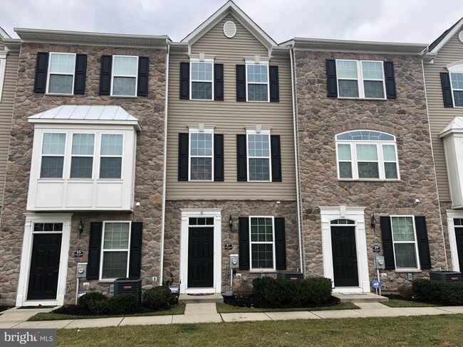 Building Photo - 17 Stevens Ct