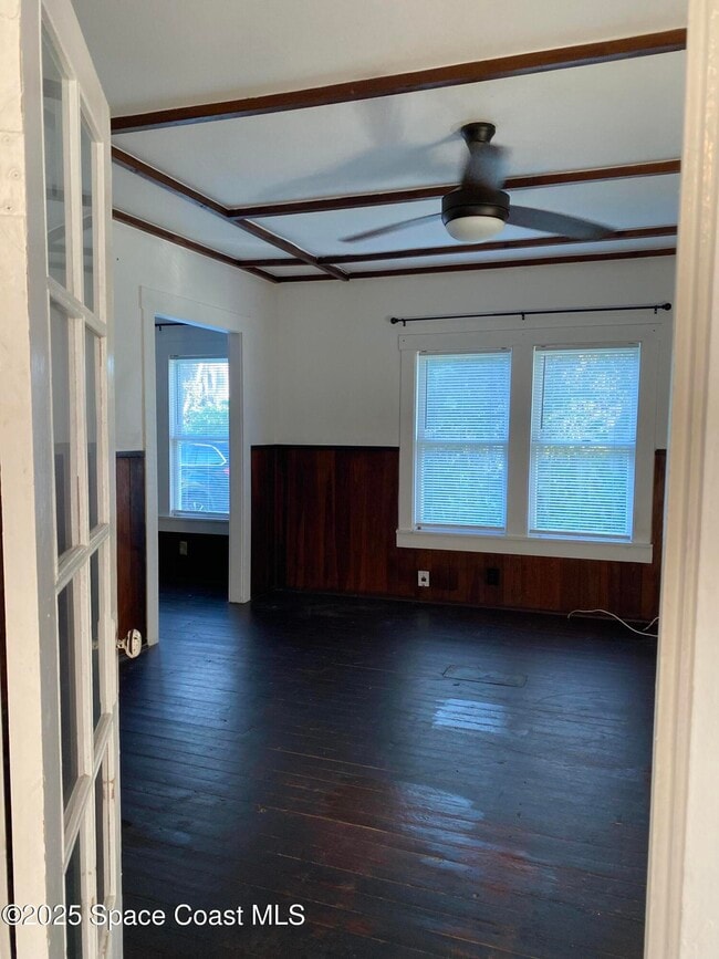 Building Photo - 1903 Fletcher St