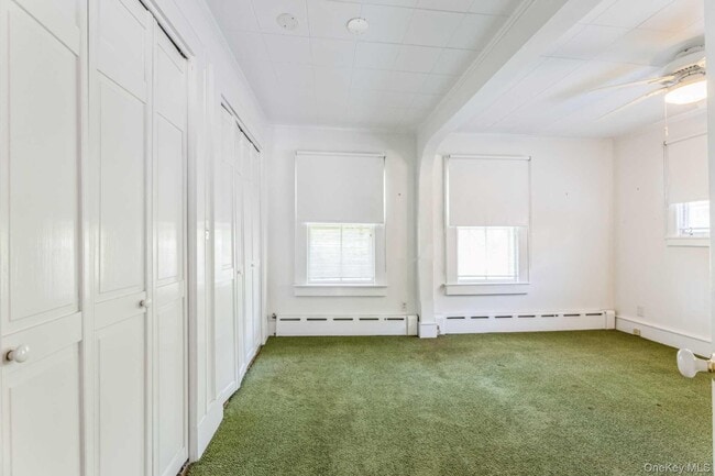 Building Photo - 124 Willow Tree Rd