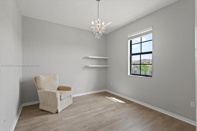 Building Photo - 635 NE 191st Terrace