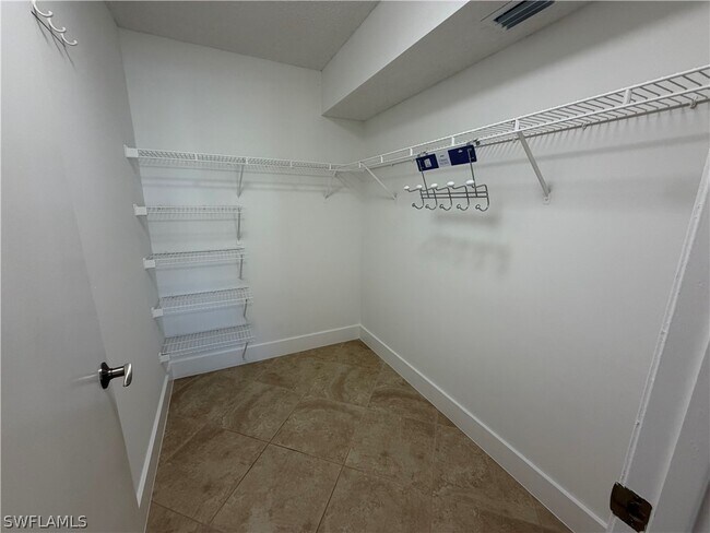 Building Photo - 2094 Arbour Walk Cir