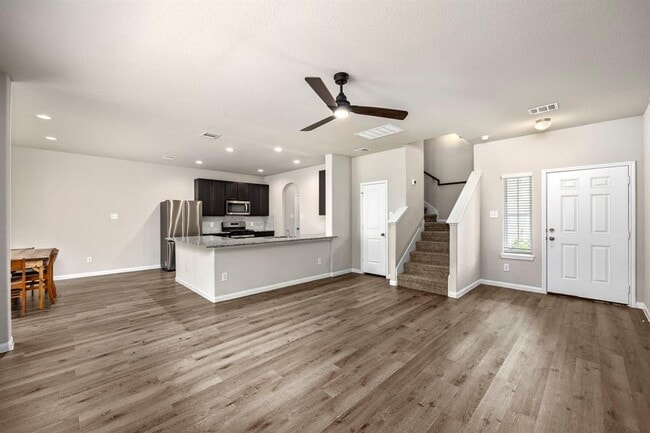 Building Photo - 2256 Raider Dr