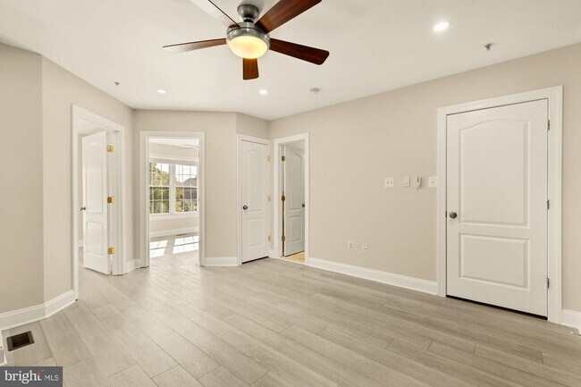 Building Photo - 640 Orchard Ridge Dr