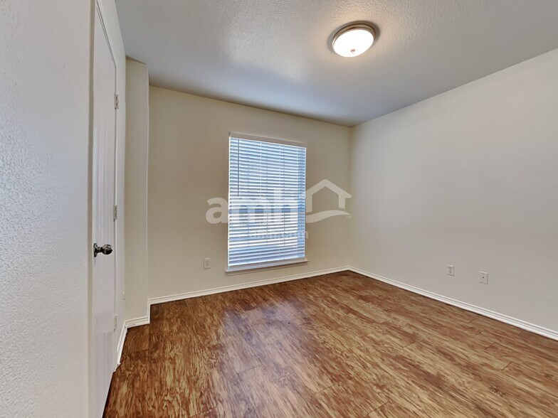 Building Photo - 1308 Pepperfield Ct