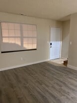 Building Photo - 1008 Jane Dr