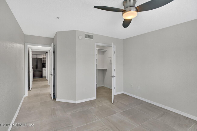 Building Photo - 700 Boardwalk Dr