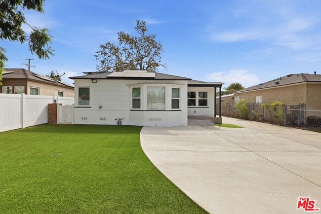 Building Photo - 6328 Camellia Ave