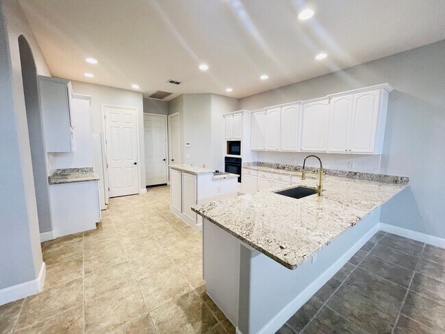 Building Photo - BAY ISLE-POOL HOME-14332 Hampshire Bay Cr. Winter Garden, FL 34787