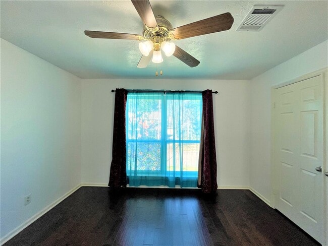 Building Photo - 834 Island Meadow Ct