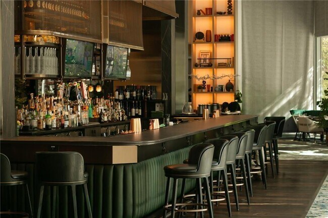 Building Photo - 1065 Peachtree St NE