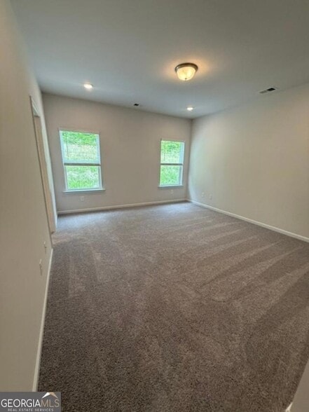 Building Photo - 2340 Ravencliff Dr