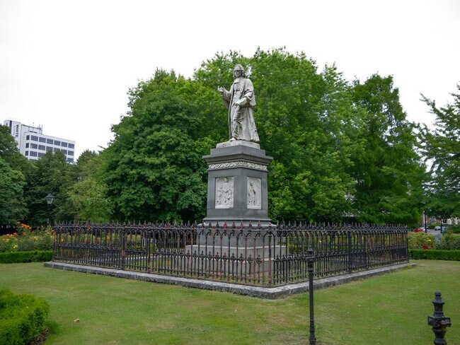 Building Photo - 154 NY-211