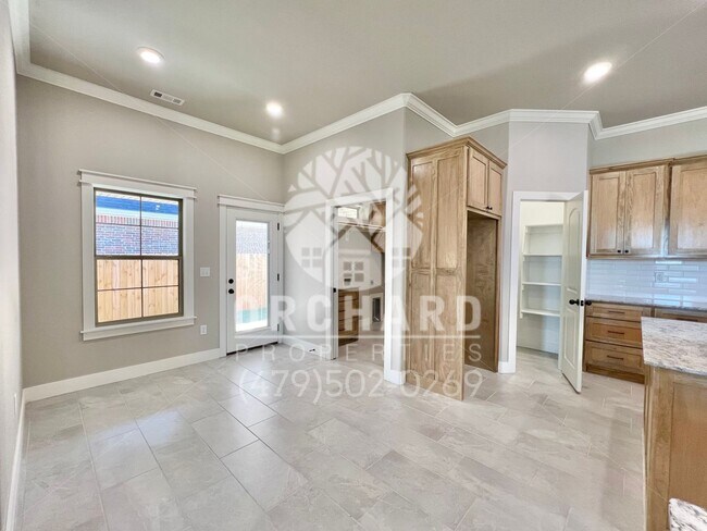 Building Photo - Tontitown- Single-Family Home- Beautiful Blakely Plan