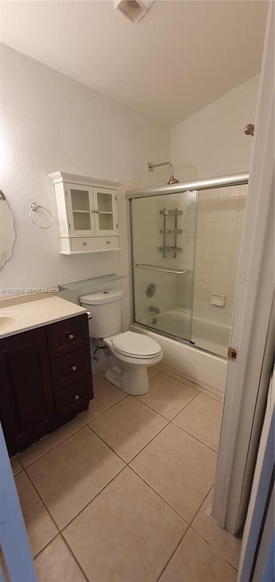 Building Photo - 6702 SW 152nd Pl