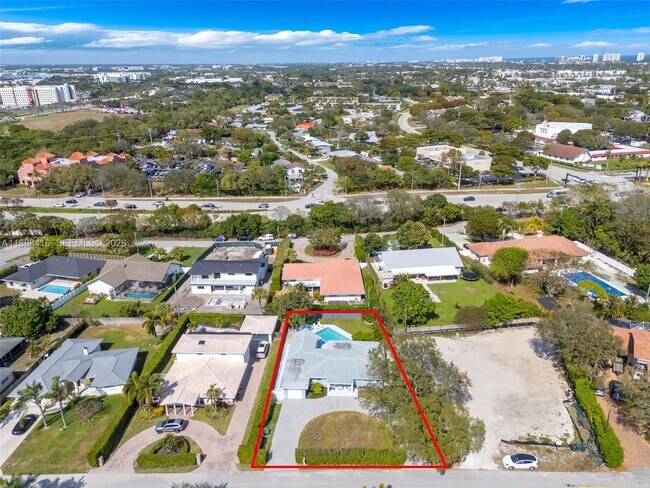 Building Photo - 465 NW 11th St