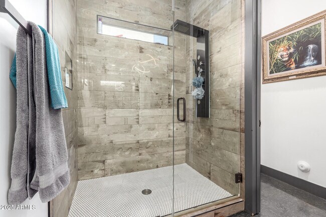 Building Photo - 4413 E Montecito Ave