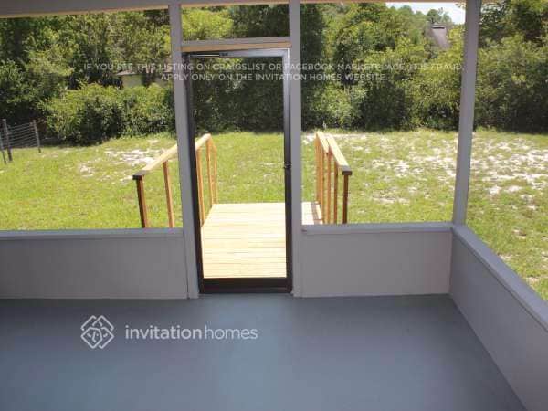 Building Photo - 1465 3rd Ave