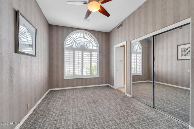 Building Photo - 7557 E McLellan Ln
