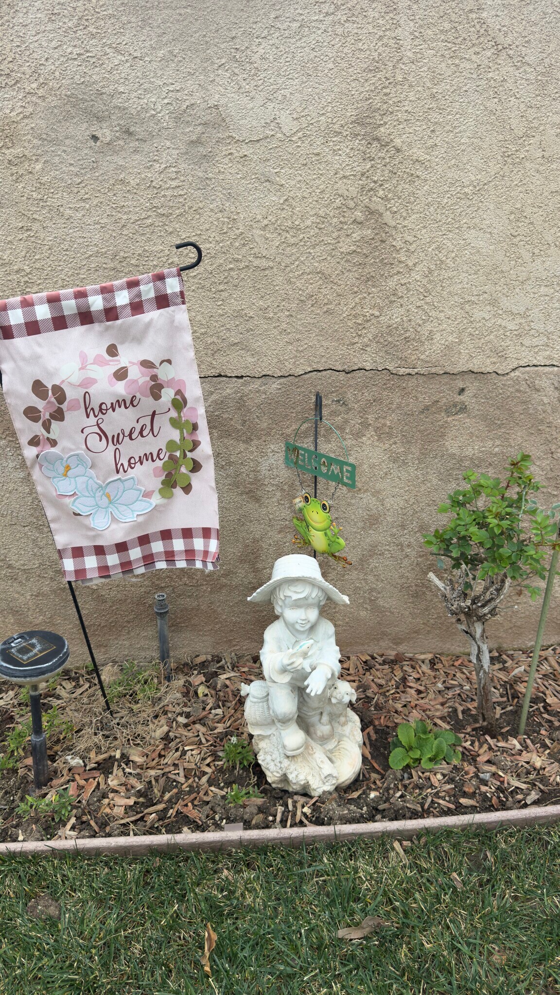 Building Photo - 27905 Crown Court Cir