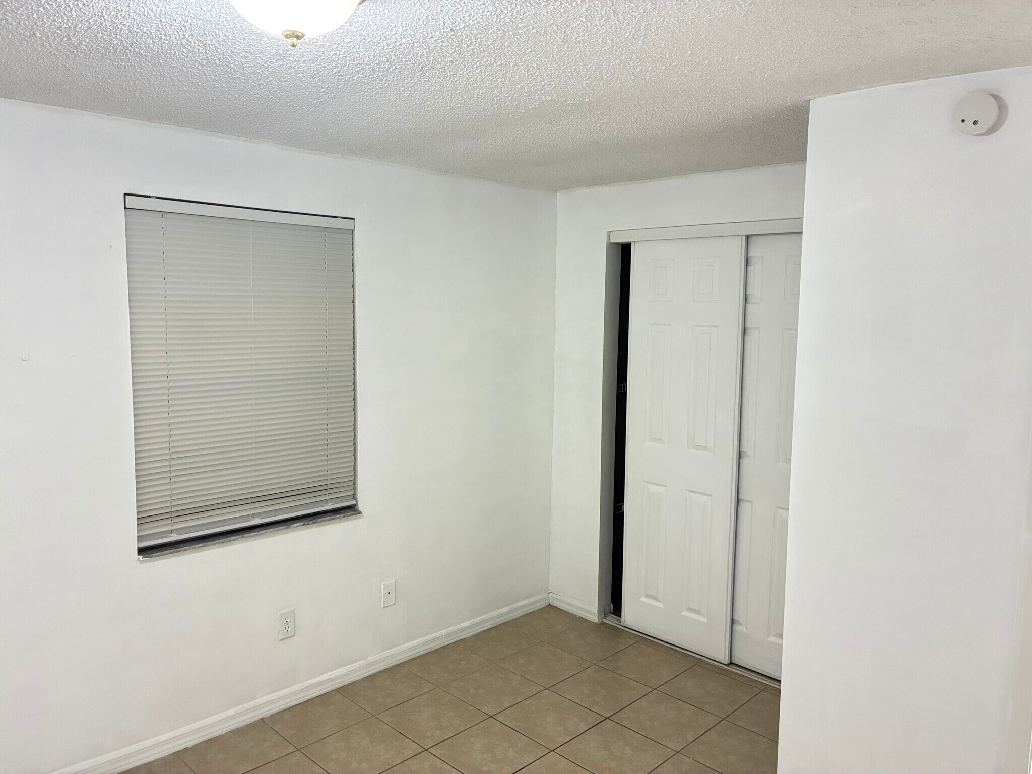 Building Photo - 9035 Arndale Cir