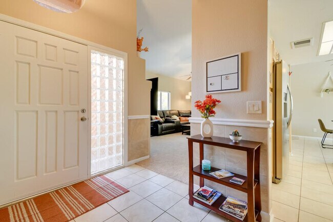 Building Photo - 16233 E Rosetta Dr