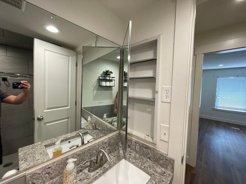 Building Photo - 6893 S Countrywoods Cir