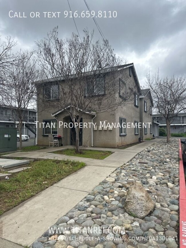 Building Photo - 3736 Astoria St