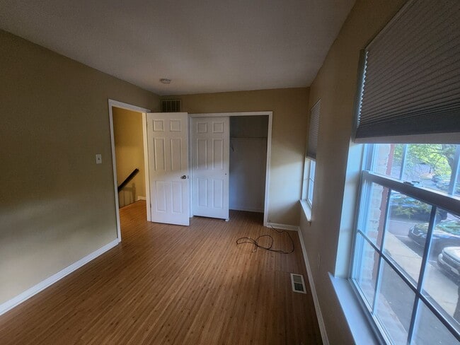 Building Photo - Patriot's Ridge 2 Bd / 1.5 Bth Condo in Ce...