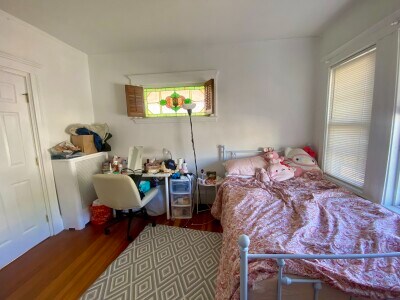 Building Photo - 100 W Adams St