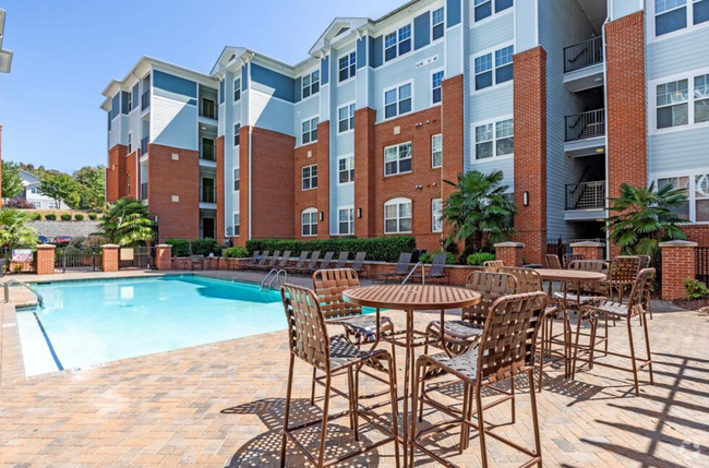 Building Photo - 1201 Campus Pointe Ct