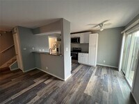 Building Photo - 5808 Wellington Dr