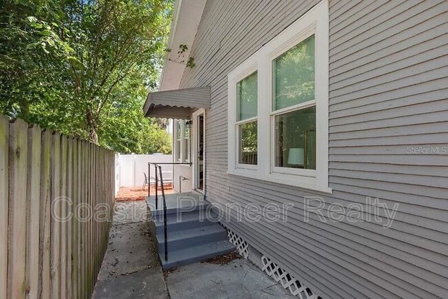 Building Photo - 1904 N 25th St